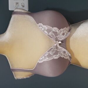 Victoria's Secret Perfect Shape Bra Sz 38DDD